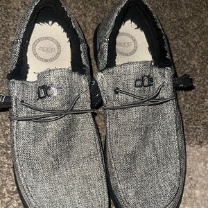 Hey Dude Men's Black and Gray Loafers